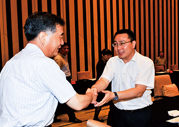 原中央政治局常委、第十三届全国政协主席， 时任国务院副总理汪洋接见PG电子科技总裁薛驰