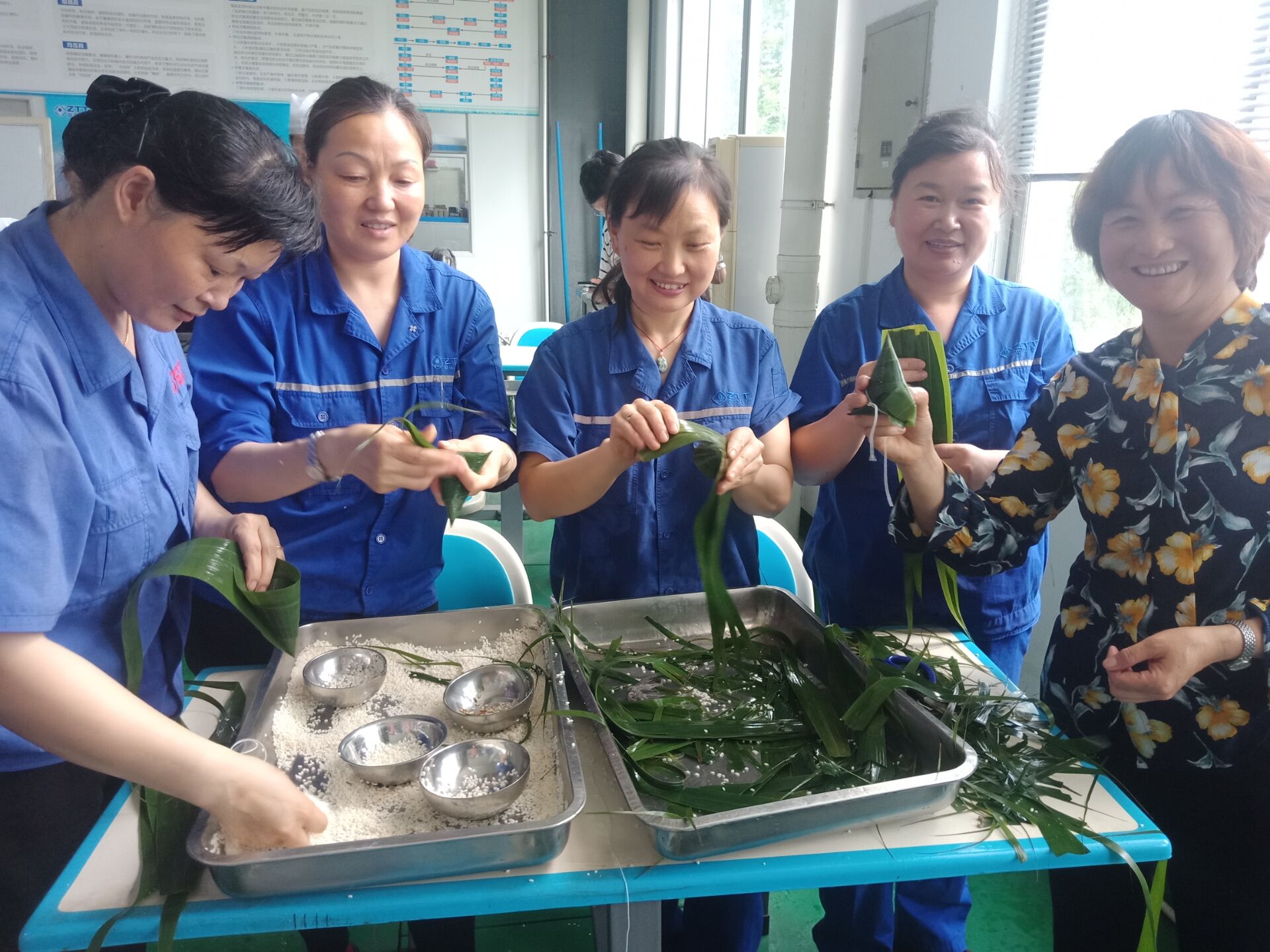 PG电子·仿照器(试玩游戏)官方网站