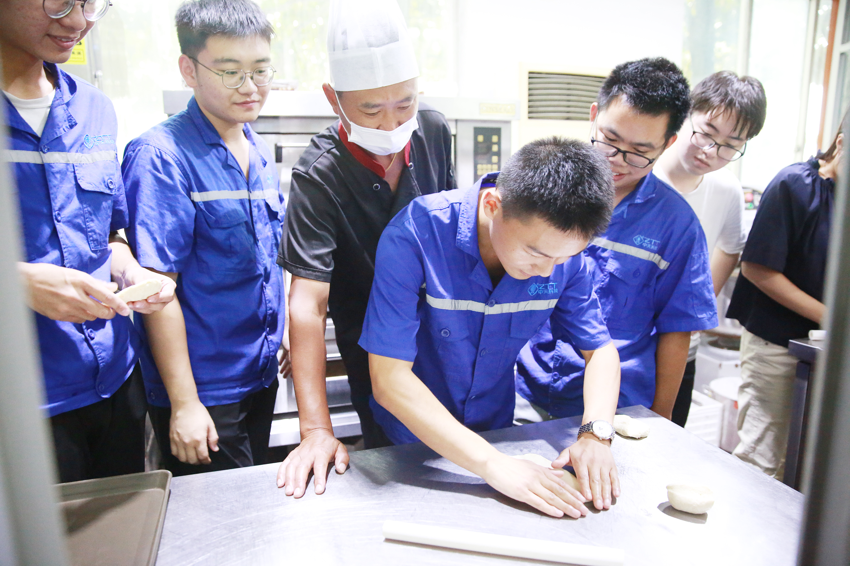 PG电子·仿照器(试玩游戏)官方网站