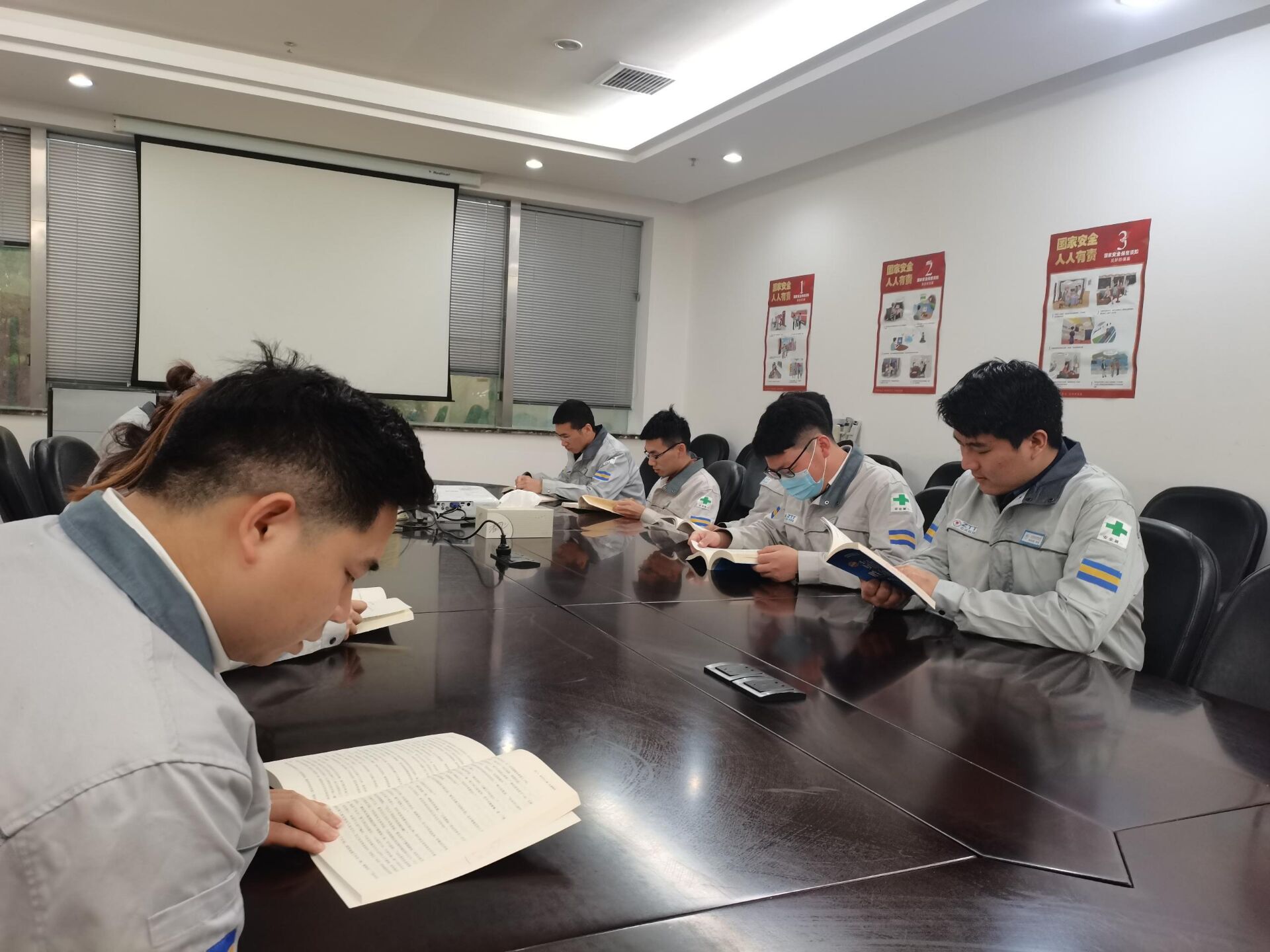 PG电子·仿照器(试玩游戏)官方网站