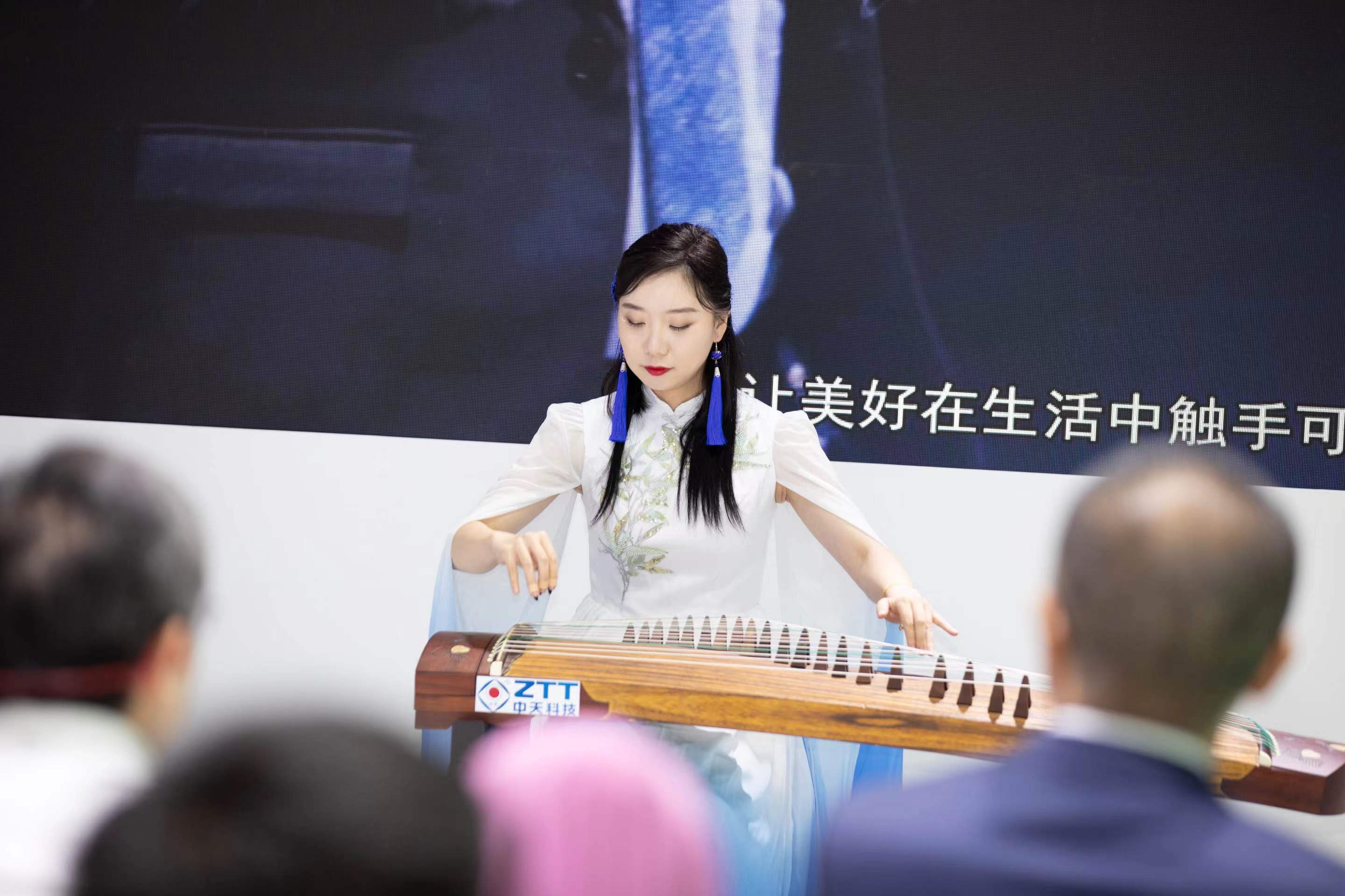 PG电子·仿照器(试玩游戏)官方网站